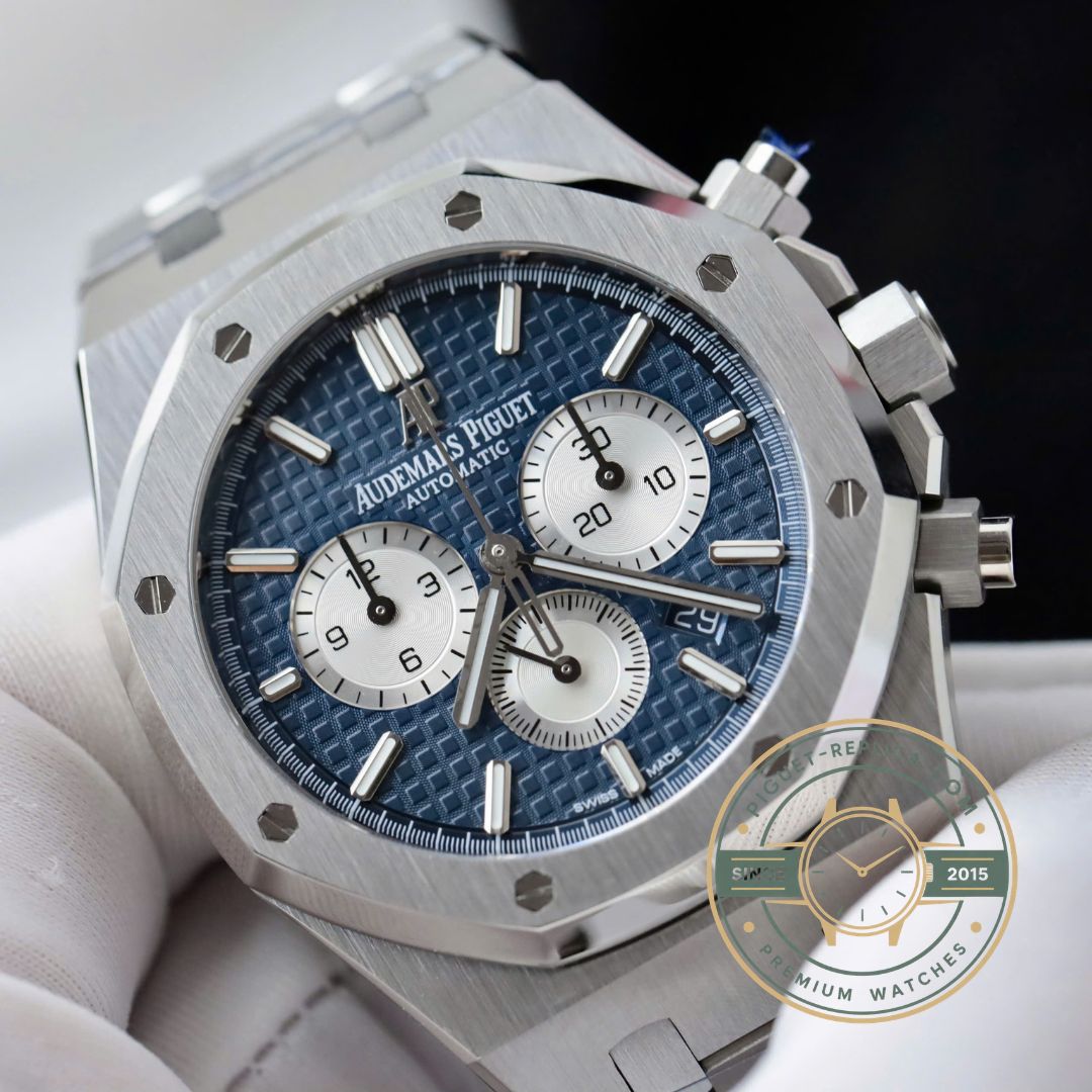 Replica Audemars Piguet Royal Oak Blue Dial 41mm chronograph watch with integrated bracelet