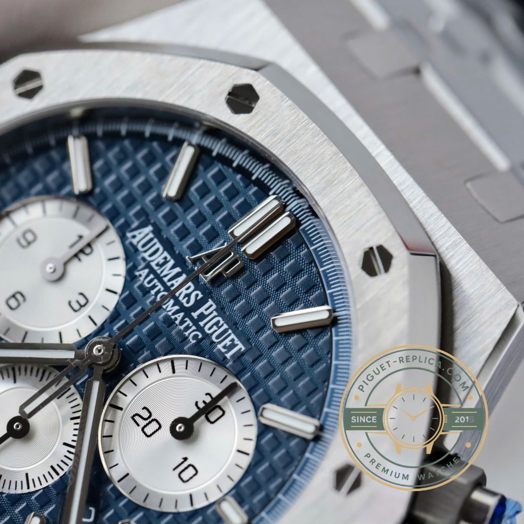 Audemars Piguet Royal Oak blue dial 1:1 replica watch with chronograph function
