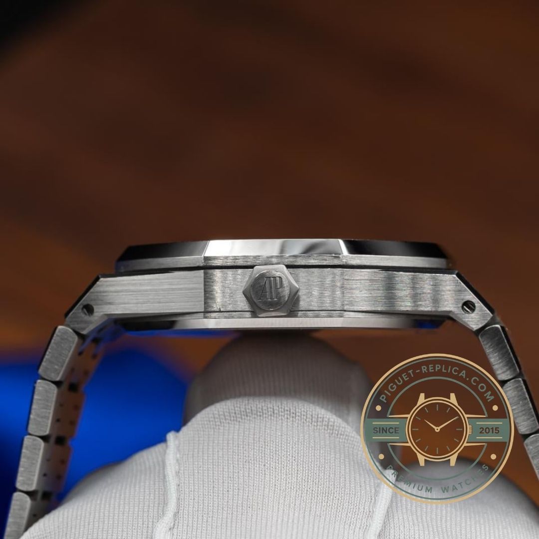 Audemars Piguet Royal Oak super clone watch with white dial, audemars piguet royal oak replica details