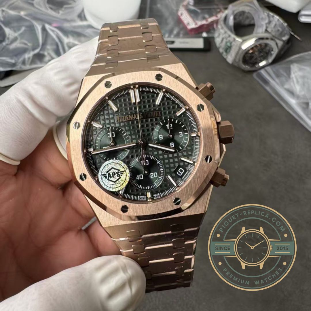 Audemars Piguet replica watch 26240OR with 18K rose gold case and green dial