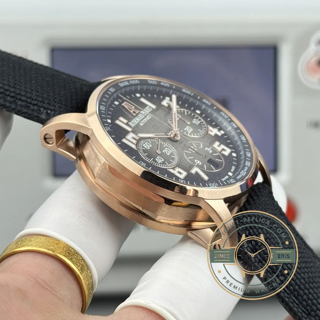 Audemars Piguet super clone replica watch with detailed brown dial finishing