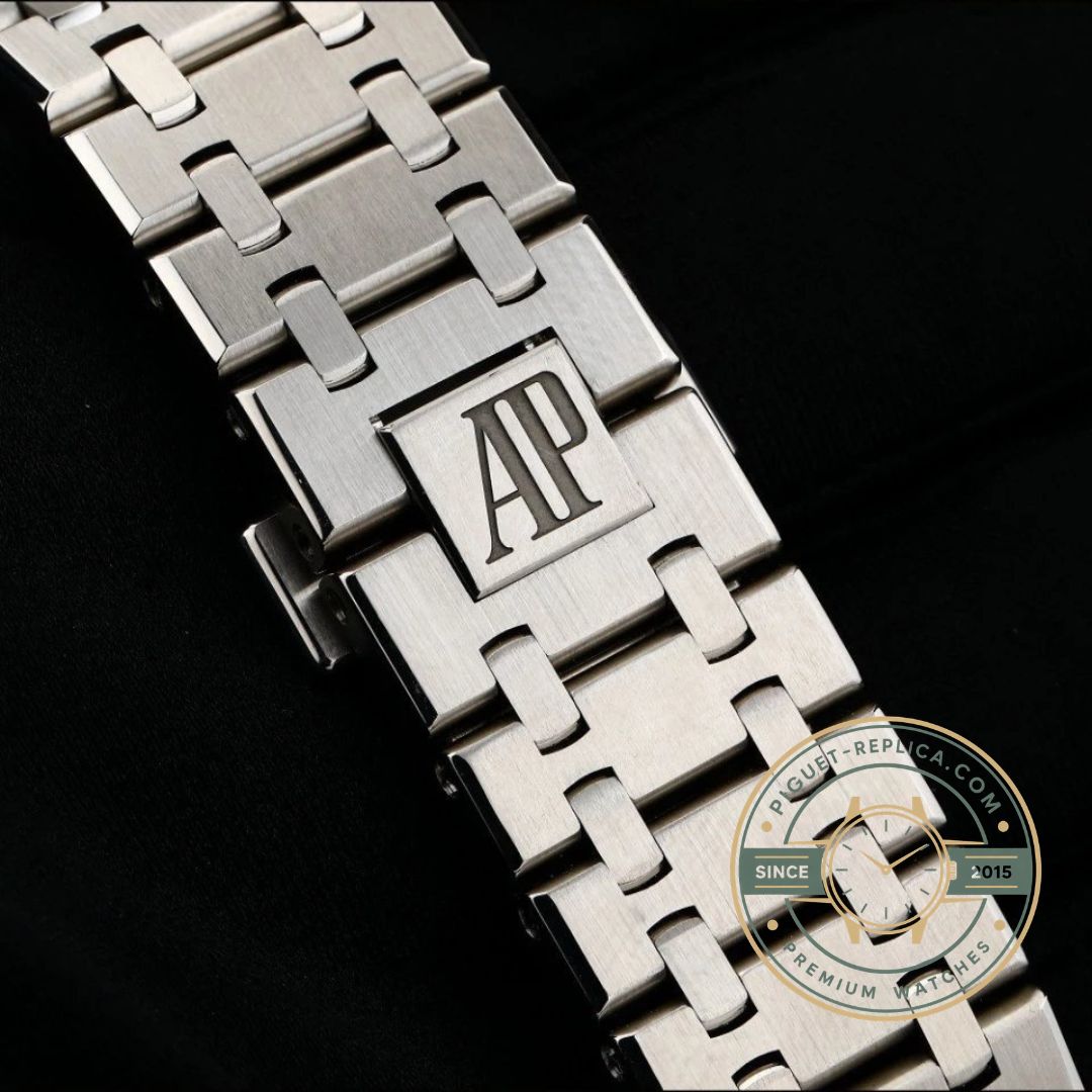 Replica AP watch Royal Oak panda dial 26331ST with stainless steel bracelet and chronograph function