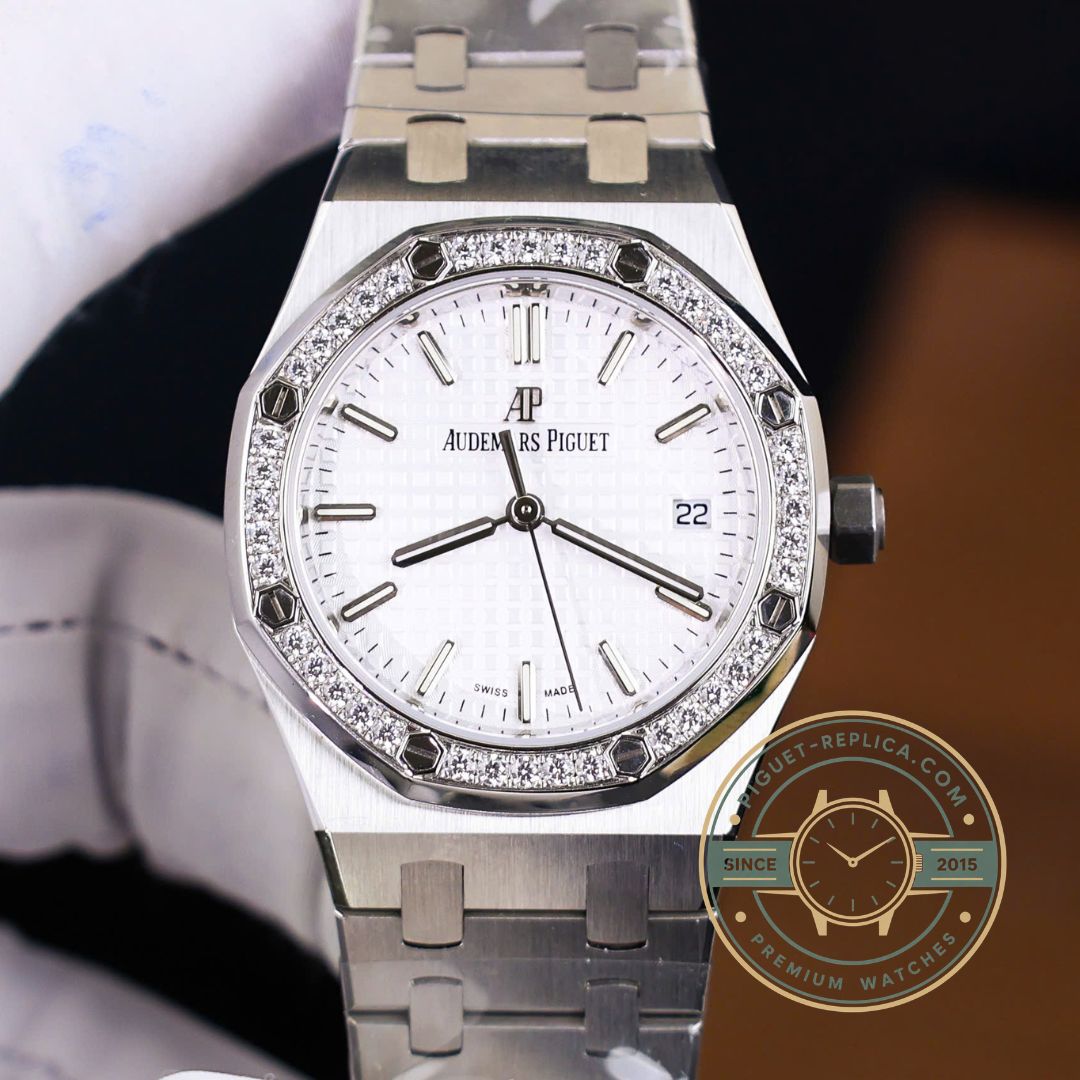 Super clone AP watch Royal Oak replica with premium finishing and sapphire crystal