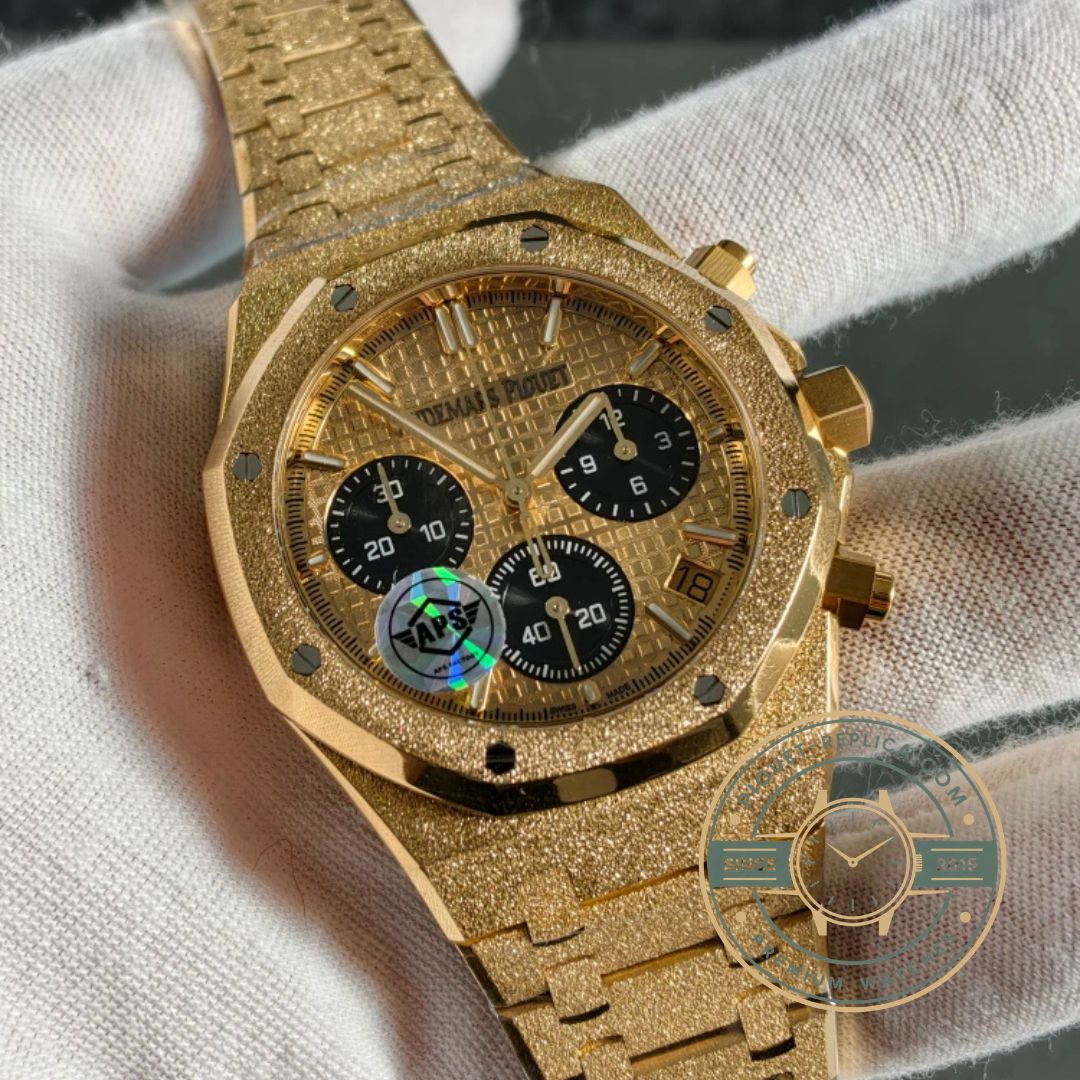 Audemars Piguet replica watch 26240BA with integrated yellow gold bracelet and black dial