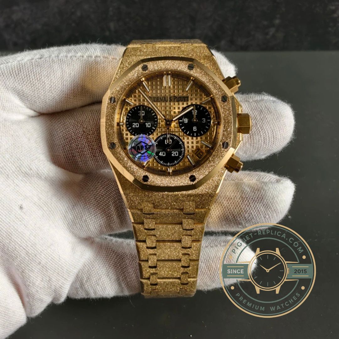 Replica AP watch 26240BA with 41mm yellow gold case and integrated bracelet