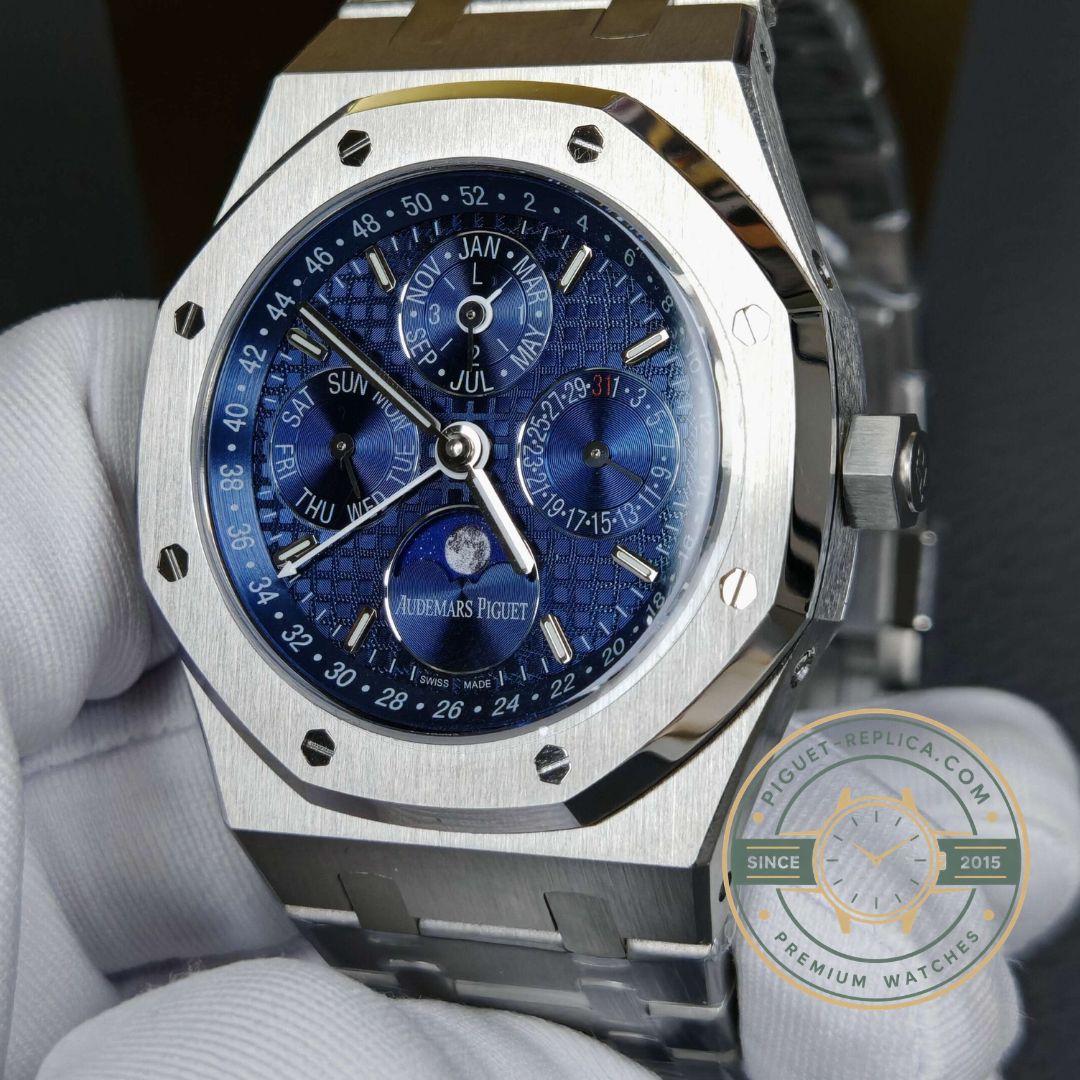 Audemars Piguet Royal Oak 26574ST.OO.1220ST.03 replica watch featuring blue Grande Tapisserie dial
