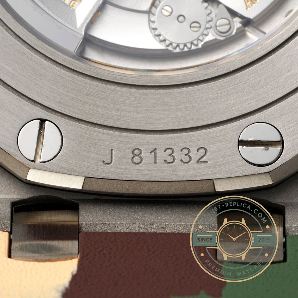Replica Audemars Piguet Royal Oak Offshore Khaki Gold Dial with rubber strap