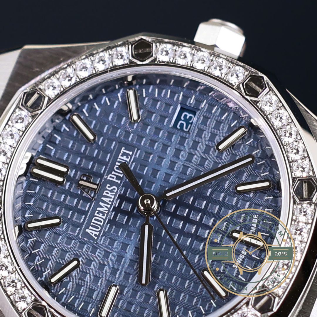 Audemars Piguet Royal Oak 67651IP blue dial women's replica watch with luxury two-tone design