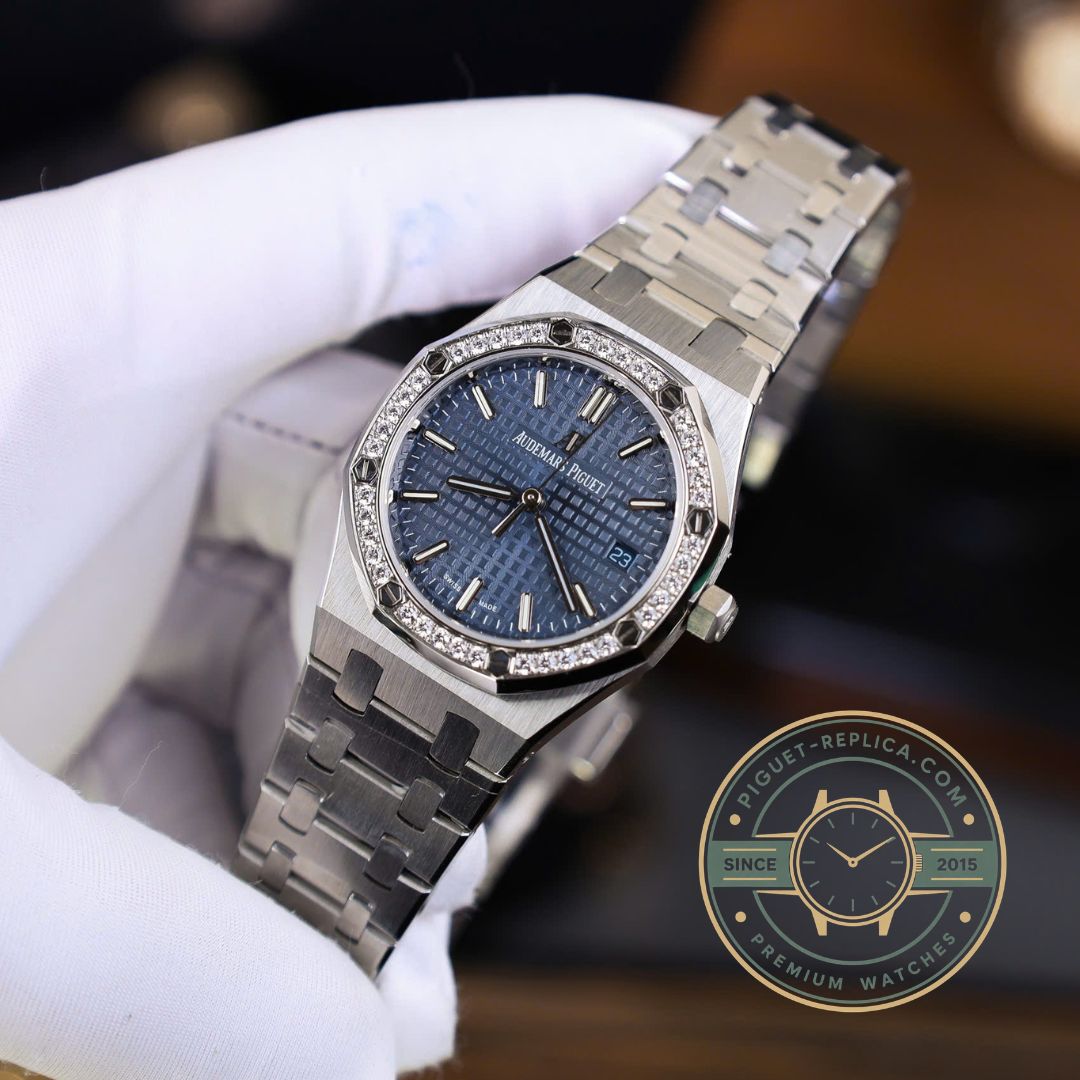 Audemars Piguet Royal Oak blue dial super clone watch 33mm with integrated bracelet