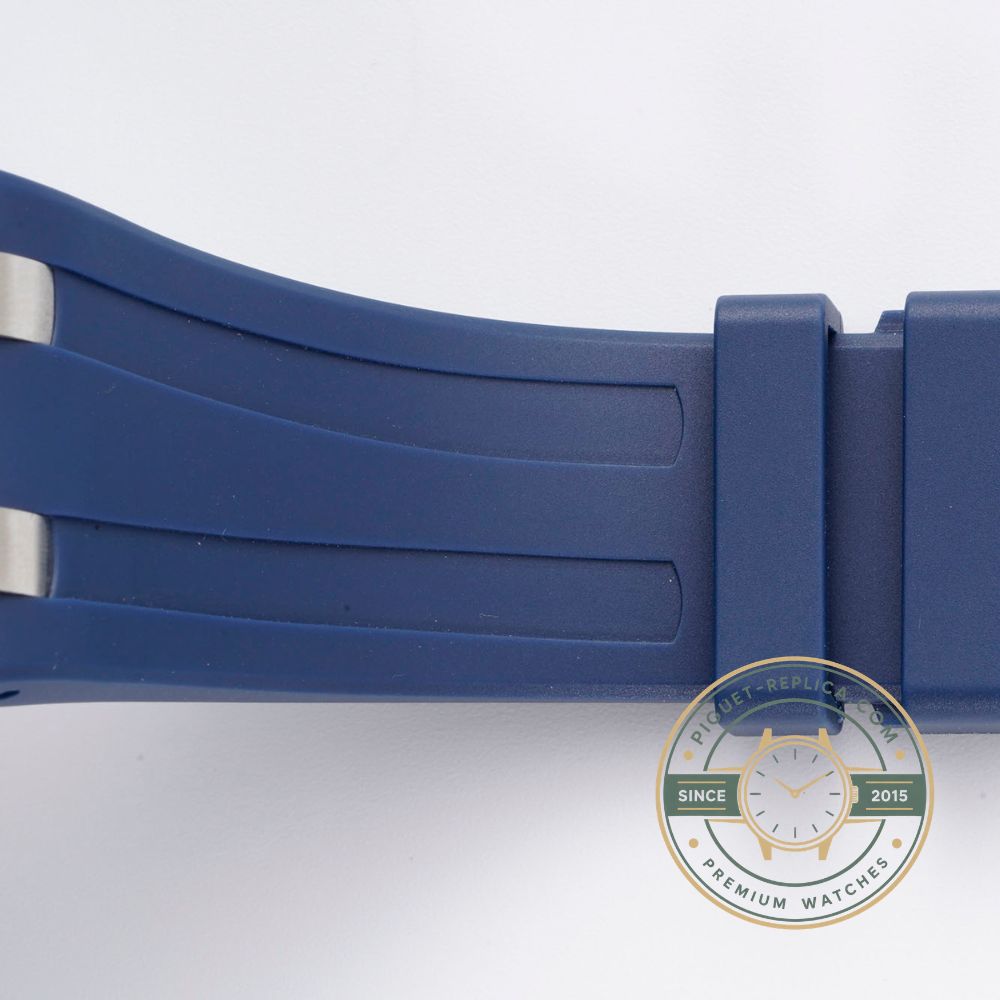 Replica AP Royal Oak Offshore 26470ST with a 42mm stainless steel case and blue rubber strap