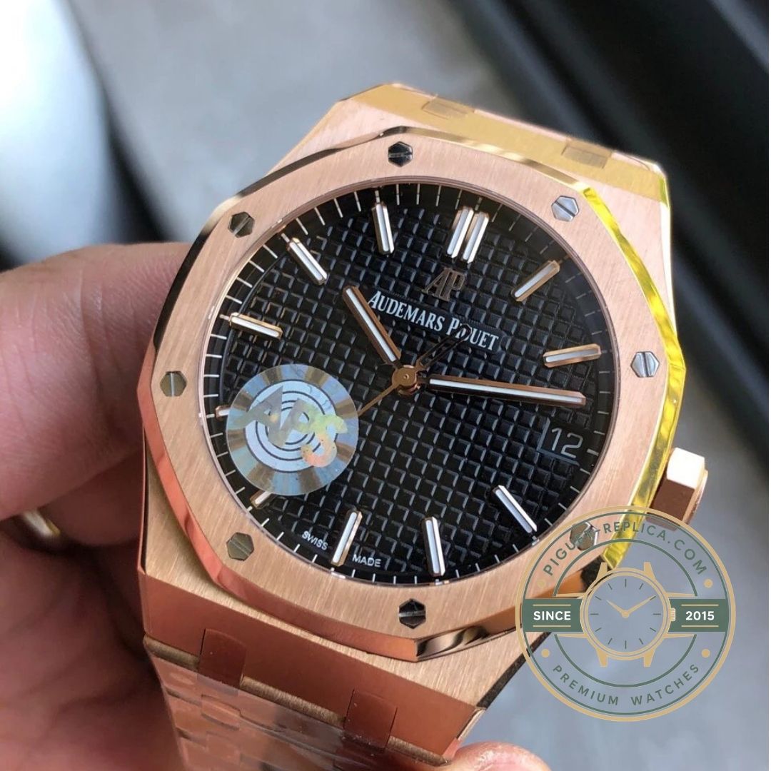 Royal Oak 15500OR luxury replica watch hands-on photo showing premium finishing