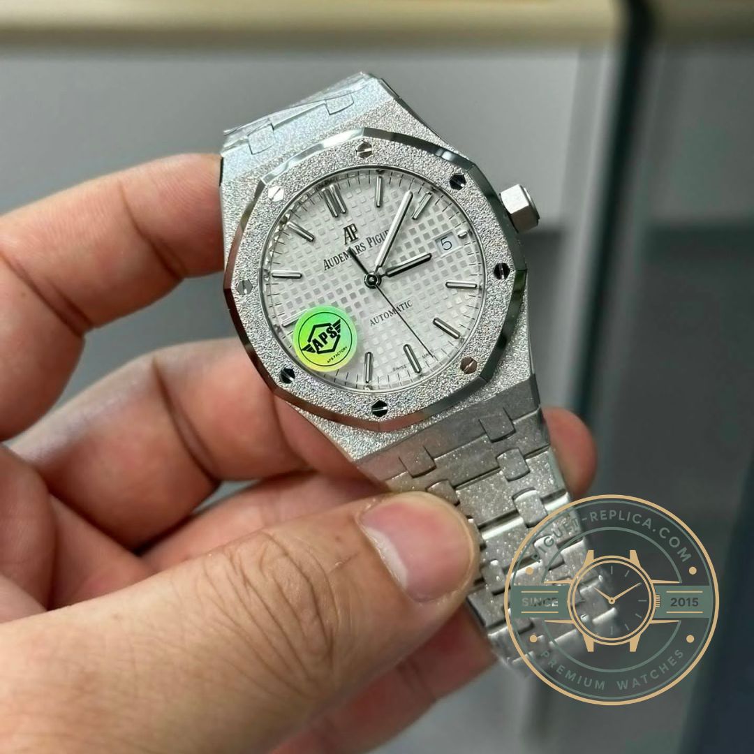 Audemars Piguet Royal Oak 15454BC.GG.1259BC.01 luxury replica watch in 37mm white gold