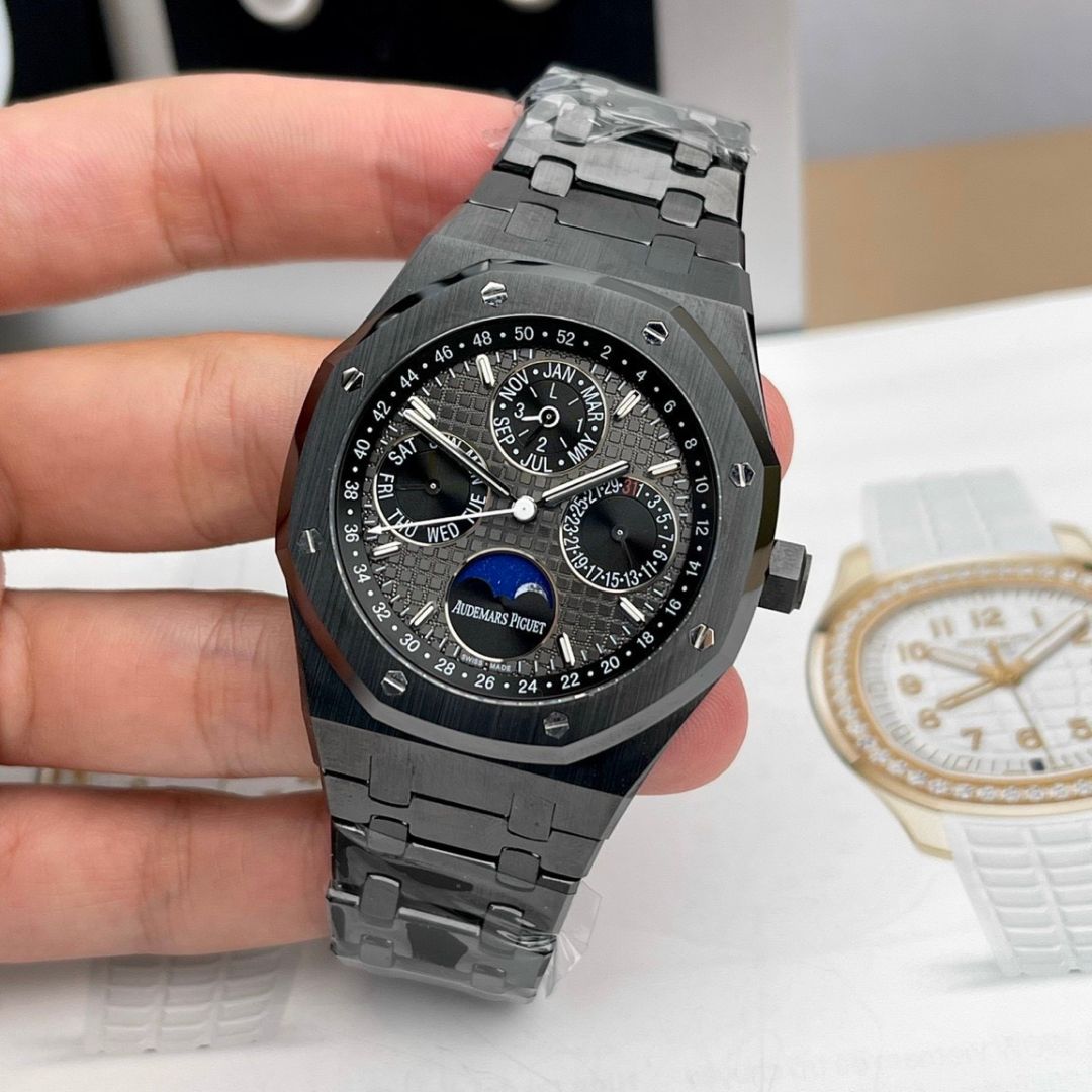 Replica AP Royal Oak 26579CE perpetual calendar watch with ceramic construction