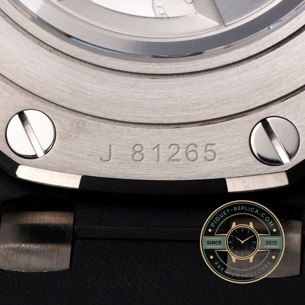 Replica Audemars Piguet Royal Oak Offshore with a dark grey dial, ceramic bezel and grey rubber strap