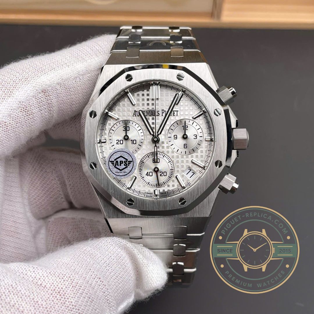 AP Royal Oak super clone 26240ST with white dial and stainless steel octagonal bezel