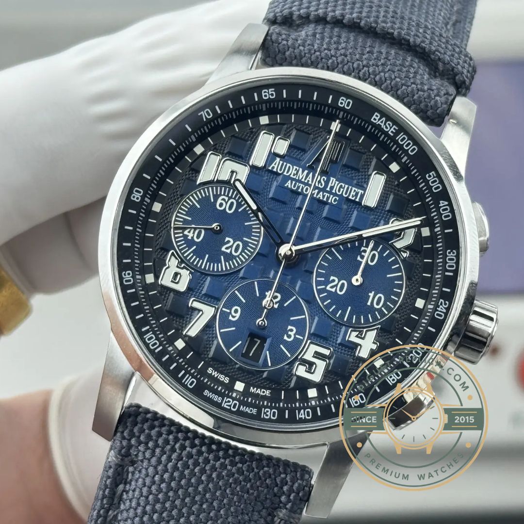 Replica AP watch 26048 blue dial with sapphire crystal design