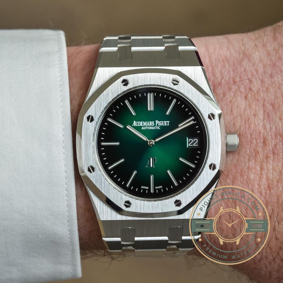 Royal Oak 15202PT platinum case with smoked green Petite Tapisserie dial replica watch