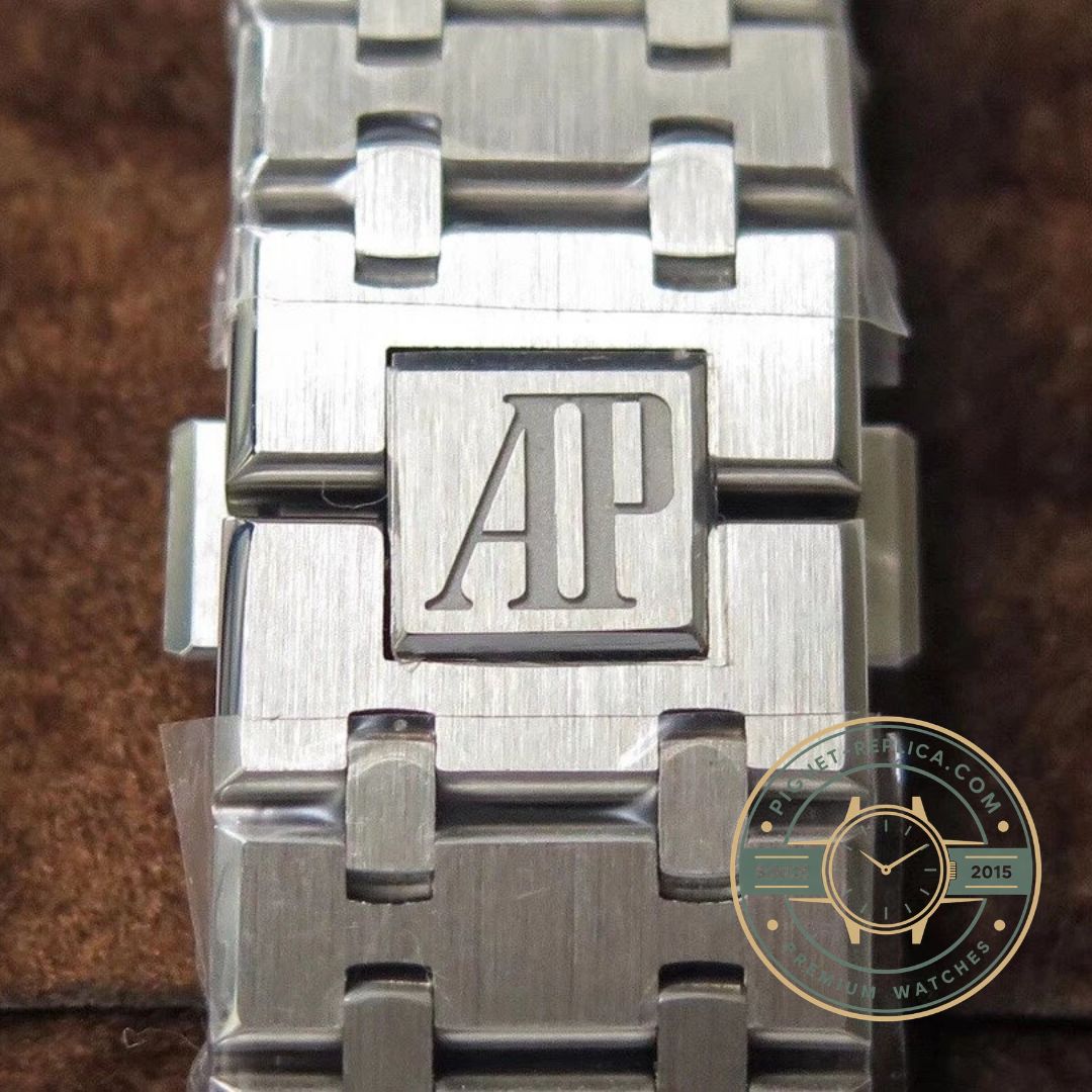 Audemars Piguet Royal Oak 15400ST grey dial replica watch with steel bracelet