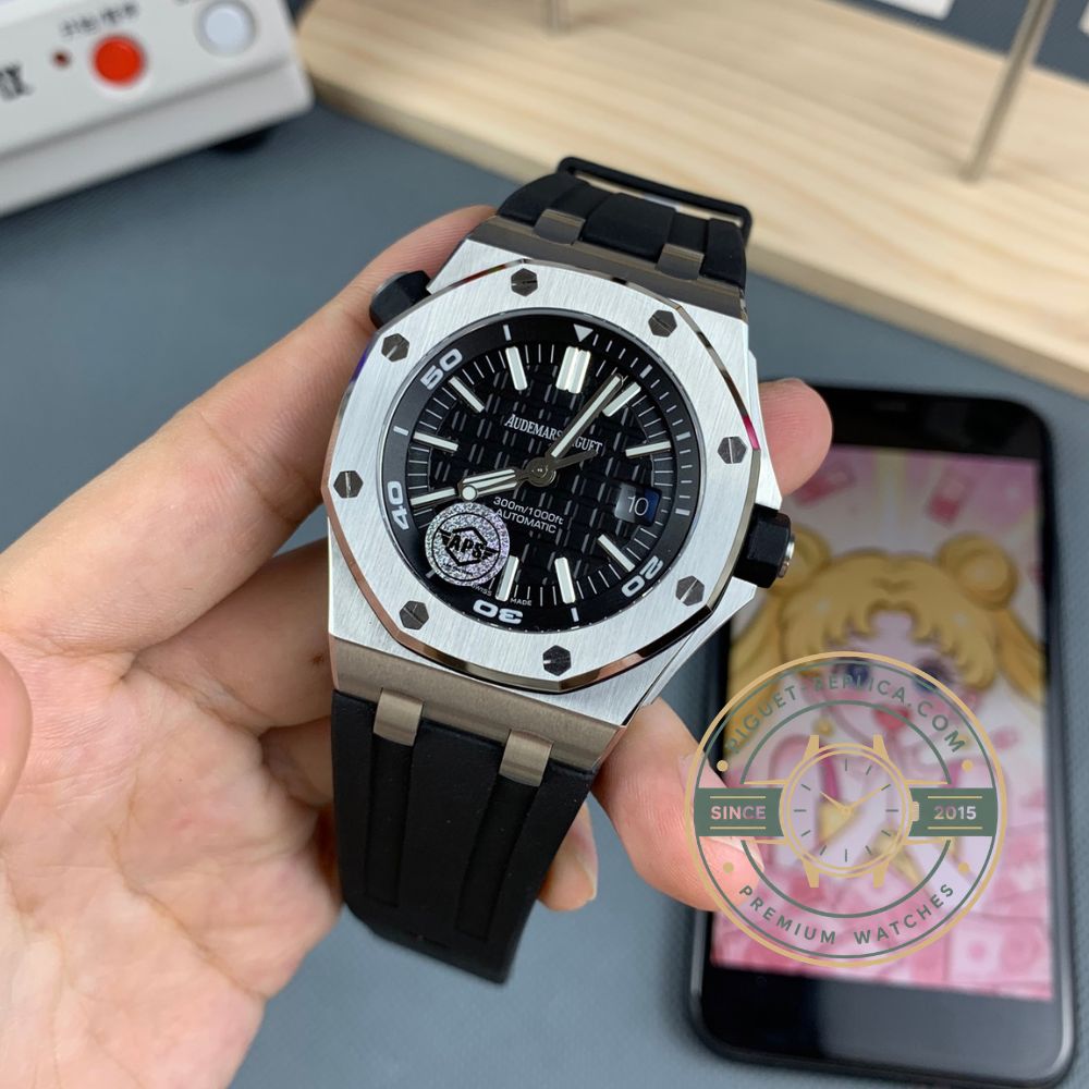 Audemars Piguet Royal Oak replica super clone watch details with high quality AP replica finishing