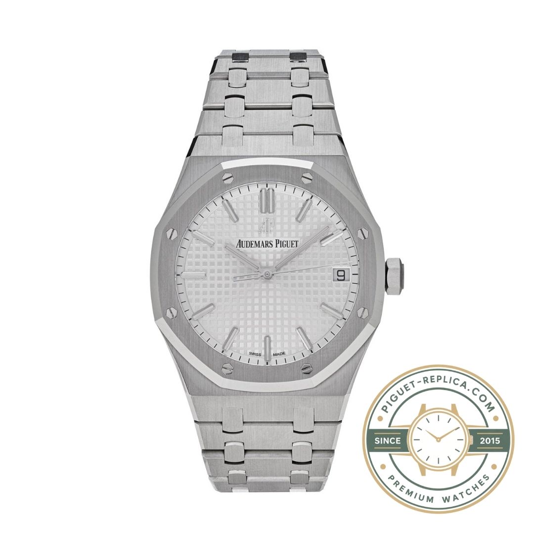 Audemars Piguet Royal Oak 15500ST stainless steel case and bezel details
