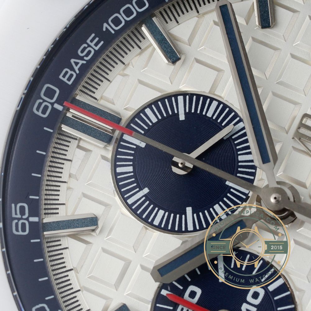 Royal Oak Offshore super clone 26402CB with a white ceramic bezel, silver-white dial and dark subdials