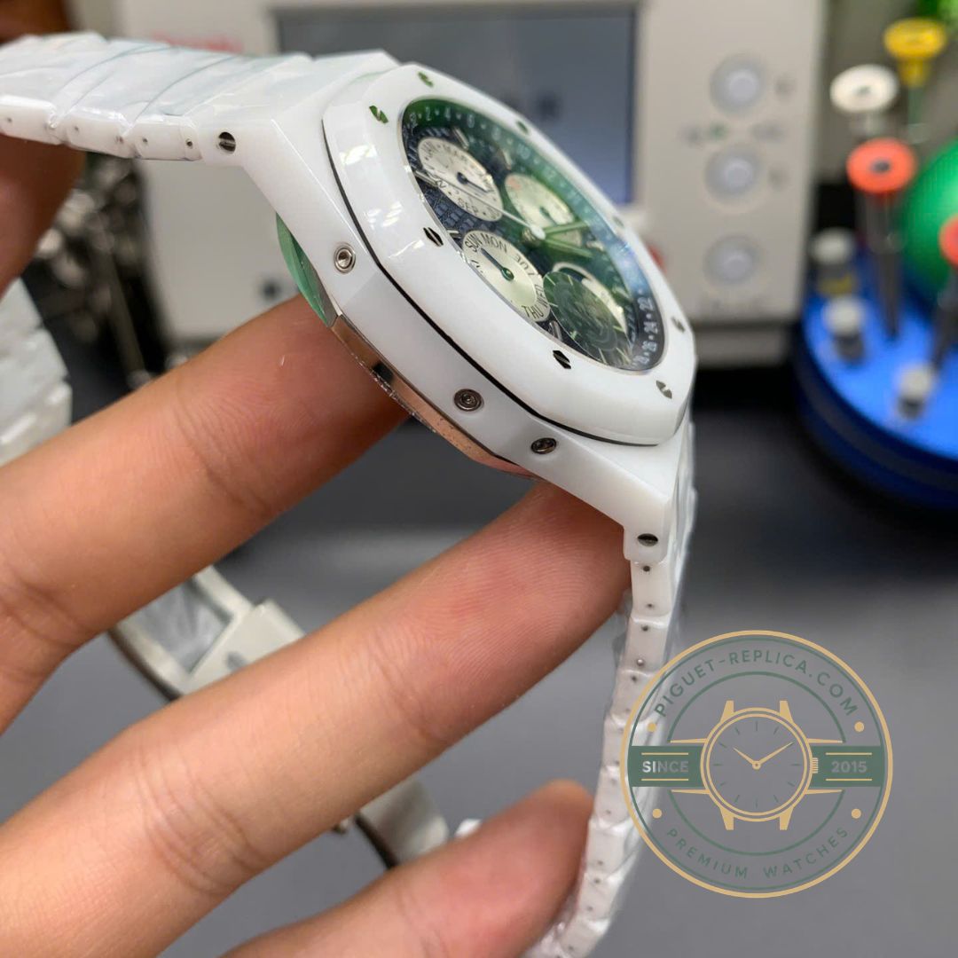 Super Clone Audemars Piguet Royal Oak 26579CB luxury watch full view