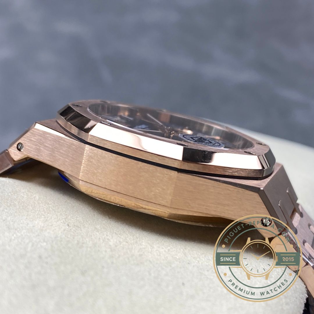 Royal Oak replica 26331OR with automatic chronograph movement, date and small seconds