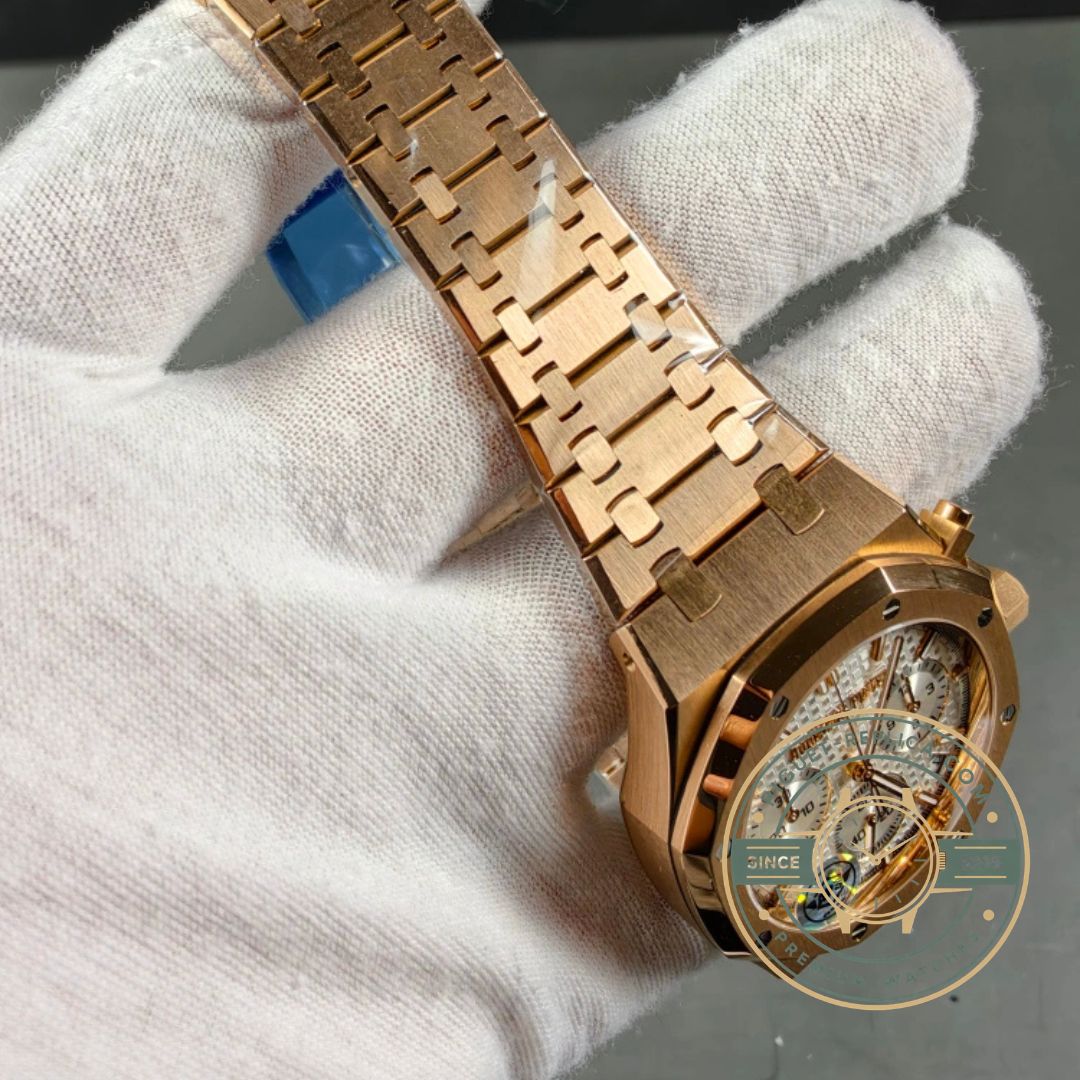 Audemars Piguet replica Royal Oak 26240OR with integrated 18K rose gold bracelet