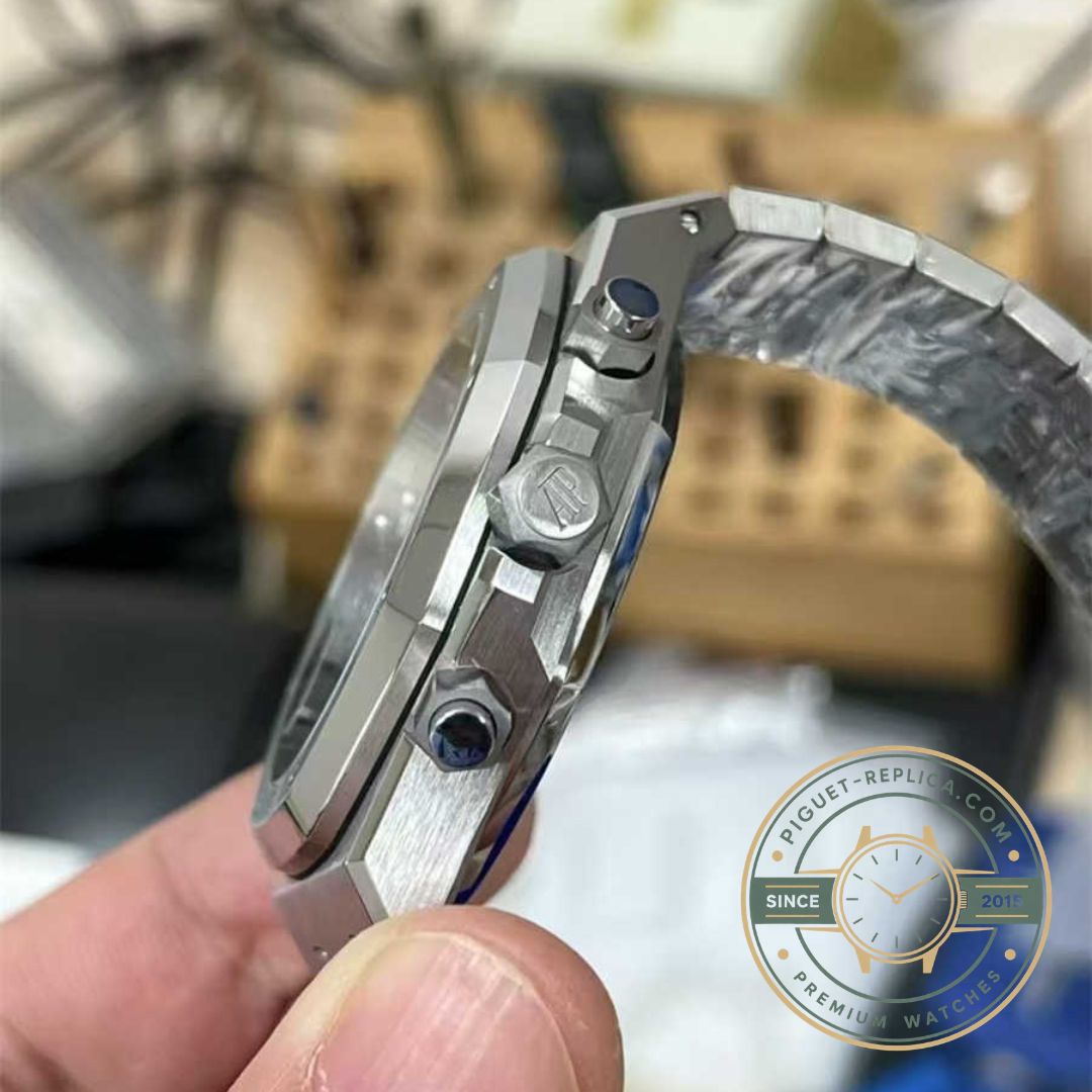 Super clone Audemars Piguet Royal Oak 26240BC replica with sapphire crystal