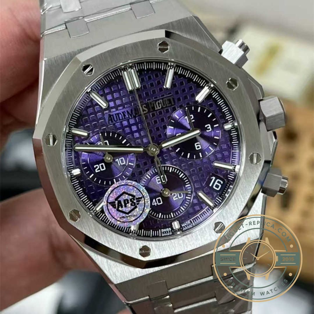 Audemars Piguet Royal Oak replica 26240BC in white gold with leather strap