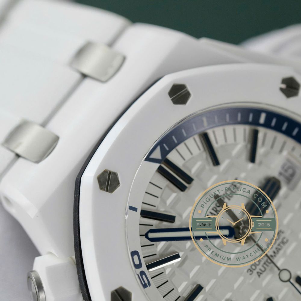 Audemars Piguet replica Royal Oak Offshore white 42mm watch with premium AP design