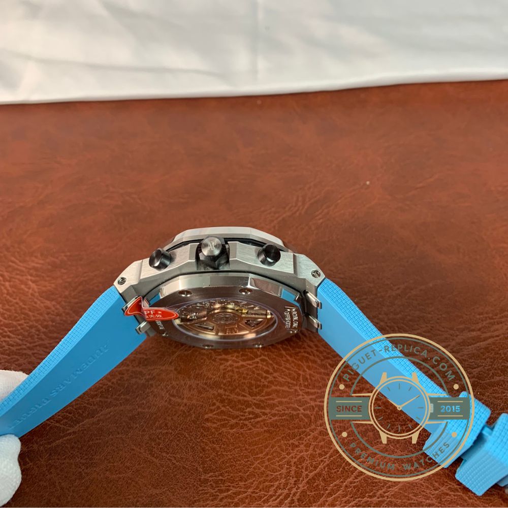 Audemars Piguet super clone Offshore watch with sky blue Méga Tapisserie dial, sapphire crystal and rubber strap