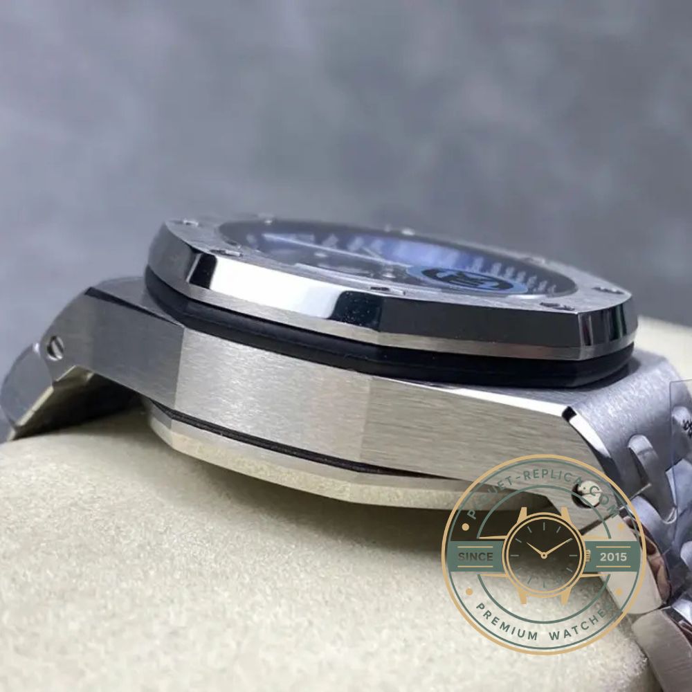 Super clone AP Royal Oak Offshore style watch with a 44mm steel case, deep blue dial and integrated bracelet