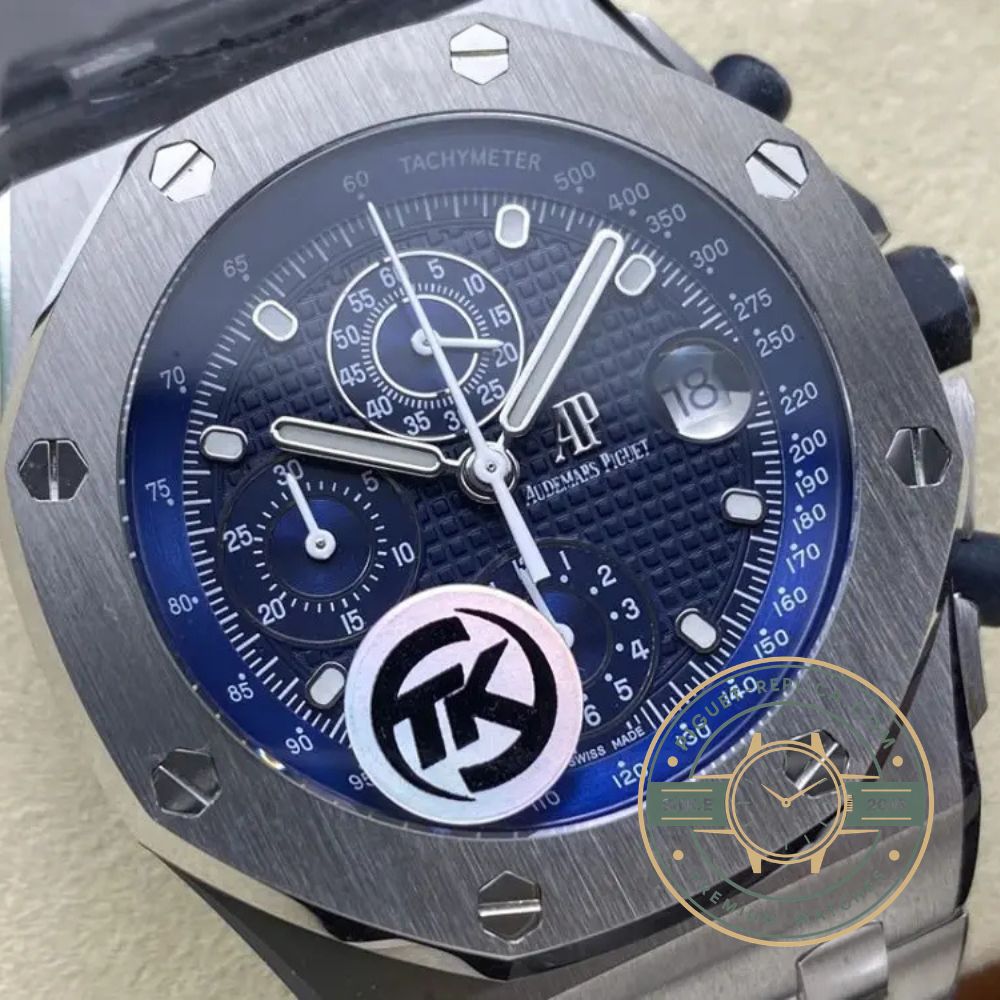Audemars Piguet super clone Offshore watch with a deep blue sunburst dial, sapphire crystal and steel bracelet