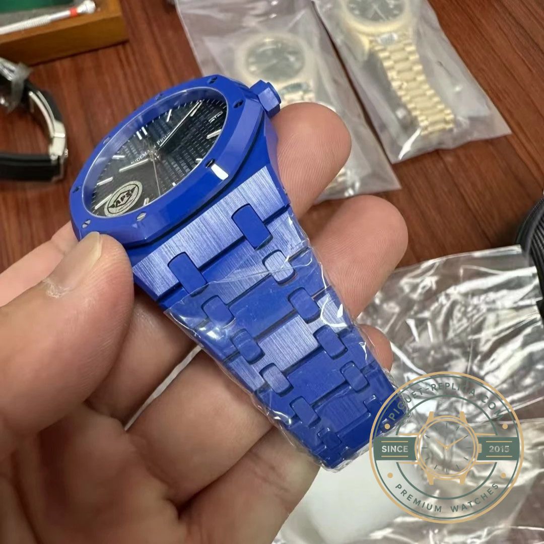 Audemars Piguet Royal Oak 15500 replica with integrated stainless steel bracelet
