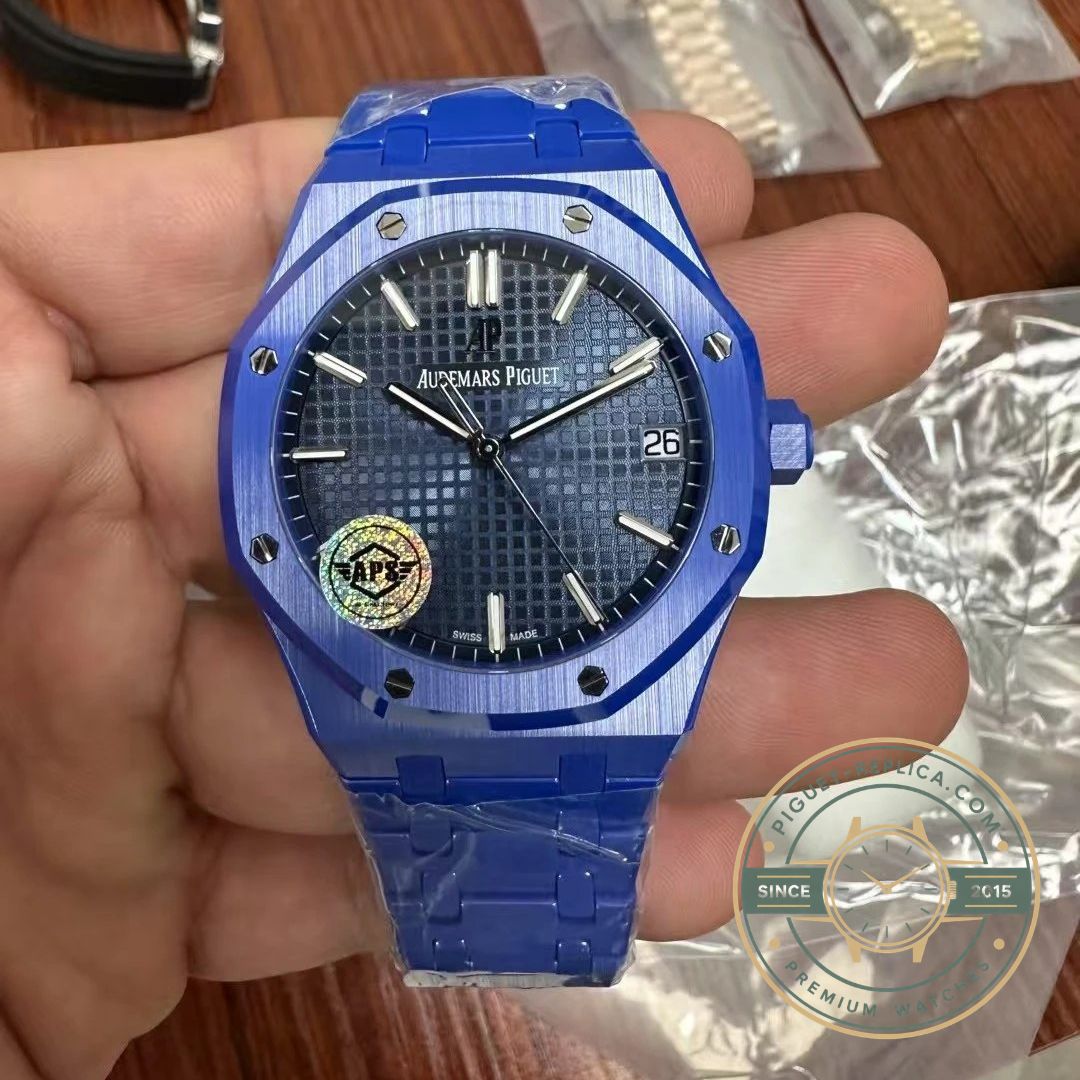 Audemars Piguet Royal Oak 15500 replica with blue Grande Tapisserie dial