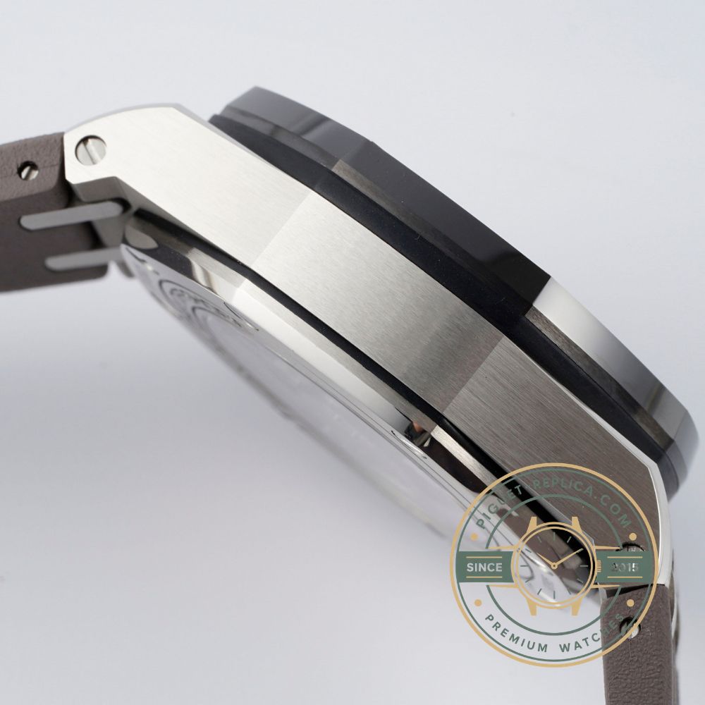Audemars Piguet Royal Oak Offshore grey rubber strap replica watch