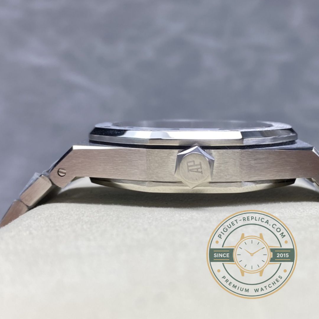 Royal Oak 42mm black dial replica timepiece inspired by Audemars Piguet design