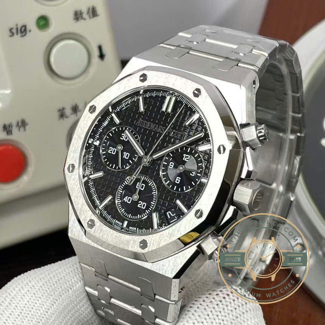 Audemars Piguet Royal Oak replica 26240ST automatic chronograph with black dial