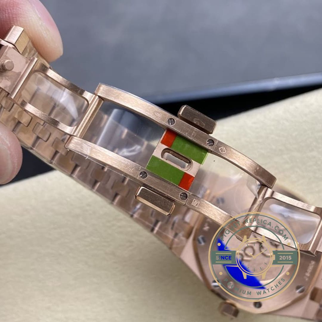 Bust down AP watch Royal Oak diamond design with iced out Audemars Piguet replica details