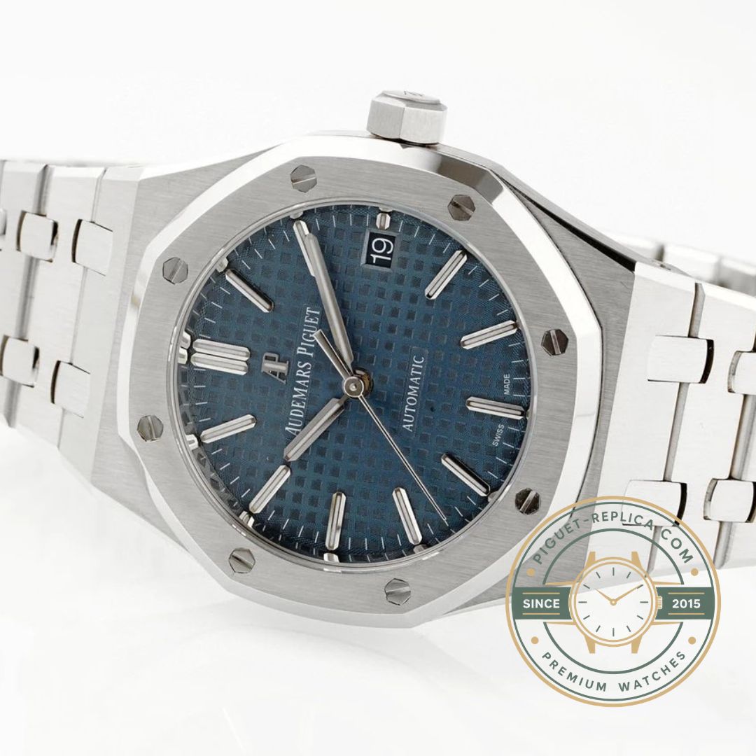 APS Audemars Piguet Royal Oak 15450ST blue dial close-up with detailed texture