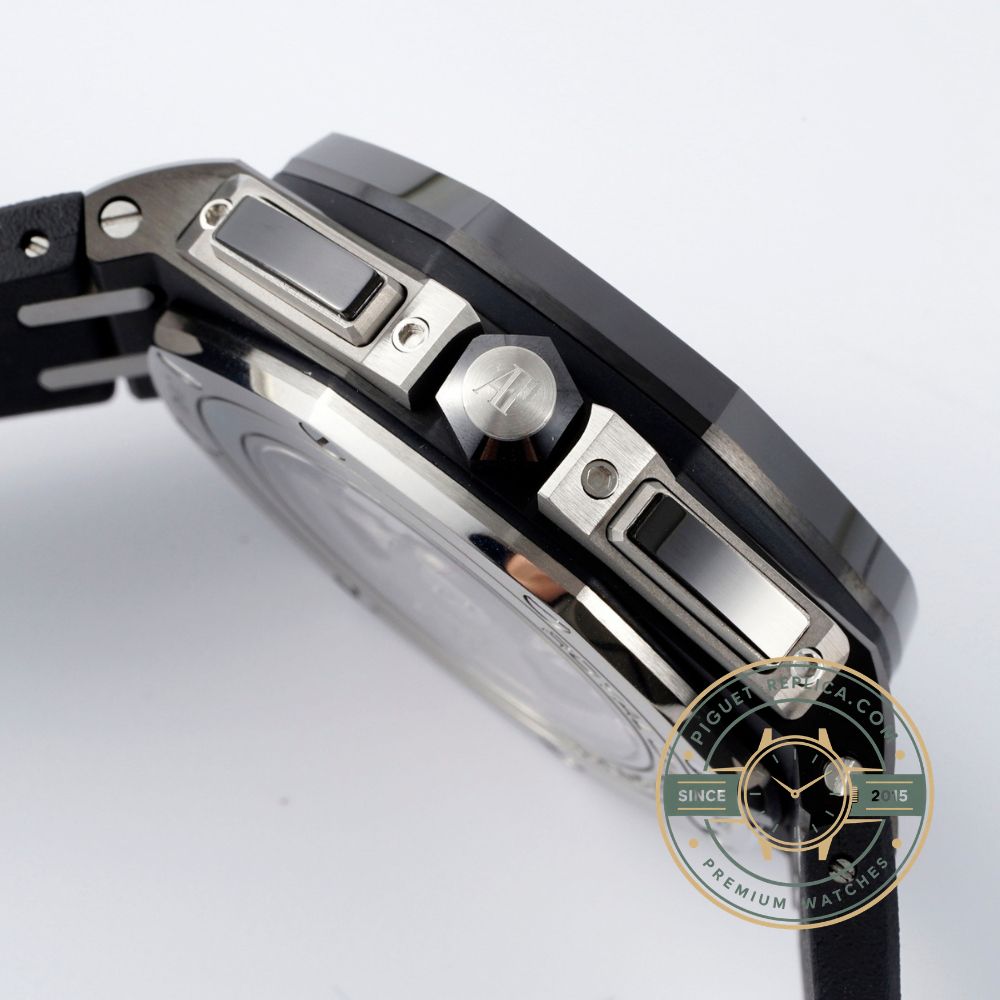 AP watch replica inspired by the Royal Oak Offshore with a black ceramic case and rubber strap