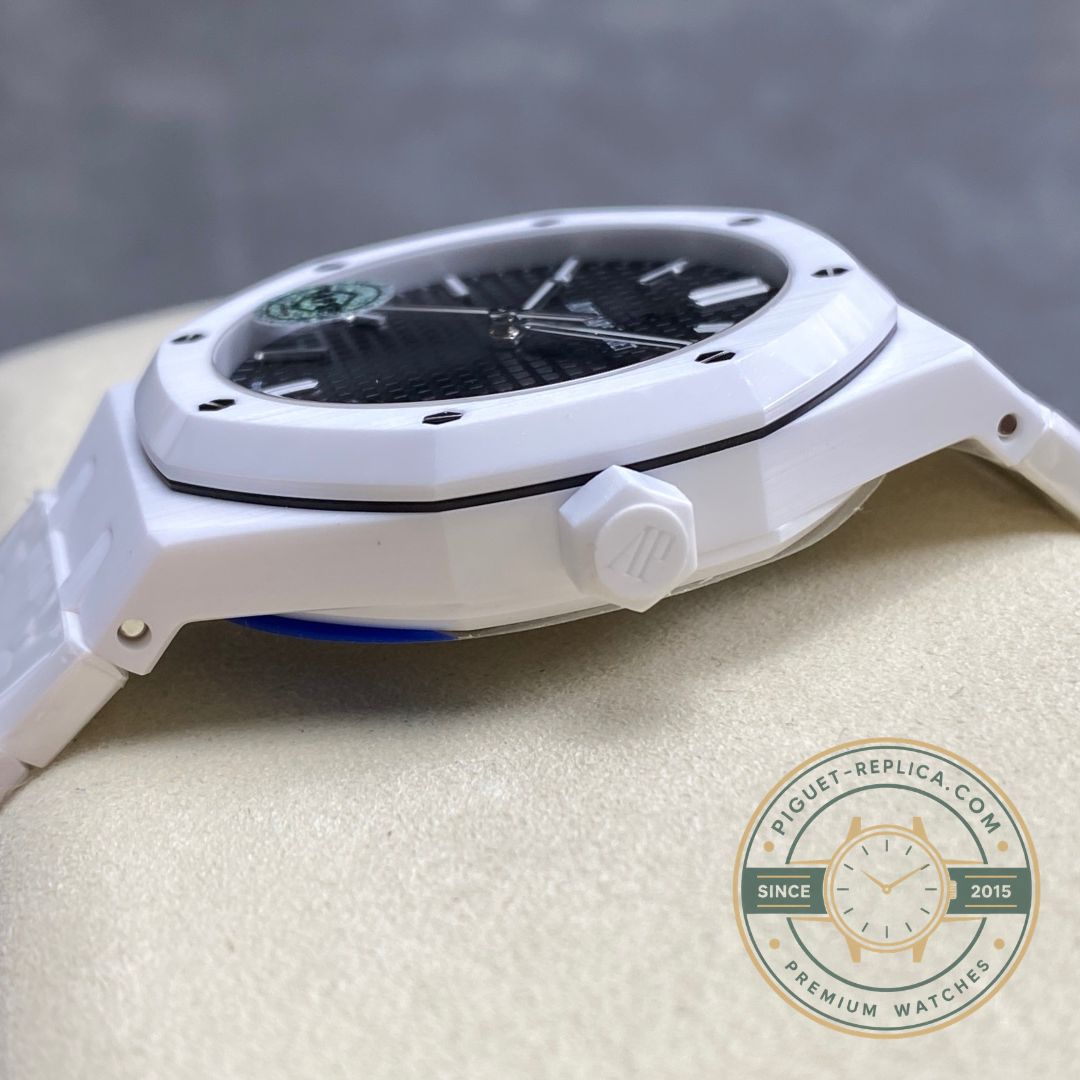 Audemars Piguet Royal Oak 15500 replica with black Grande Tapisserie dial