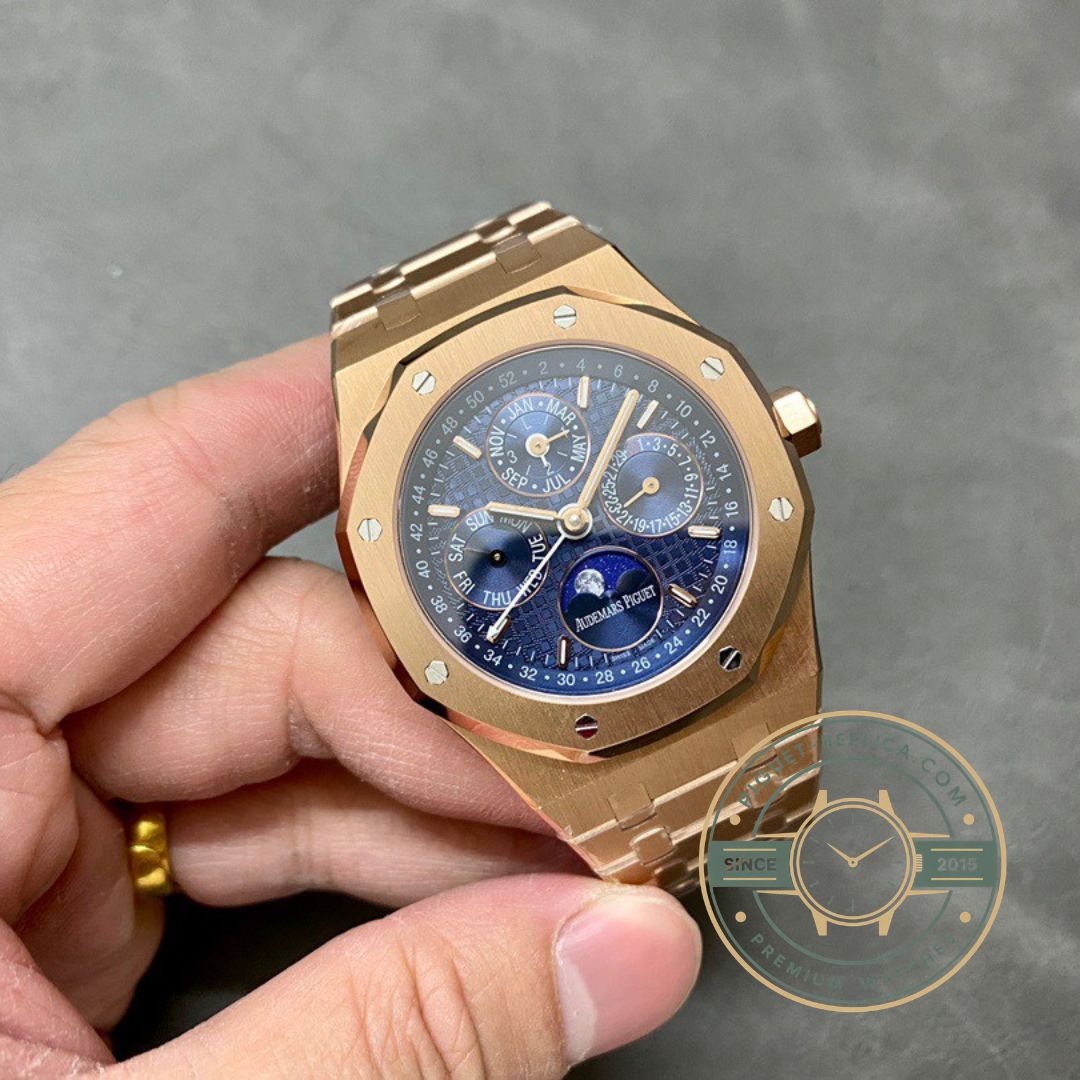 Royal Oak 26574OR replica watch featuring rose gold case and integrated bracelet