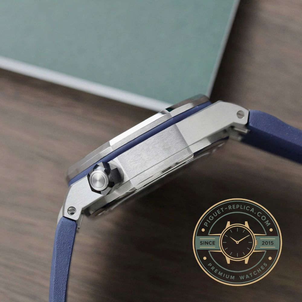 Replica Audemars Piguet Royal Oak Offshore Blue Dial 42mm 15720ST watch with blue rubber strap and stainless steel case