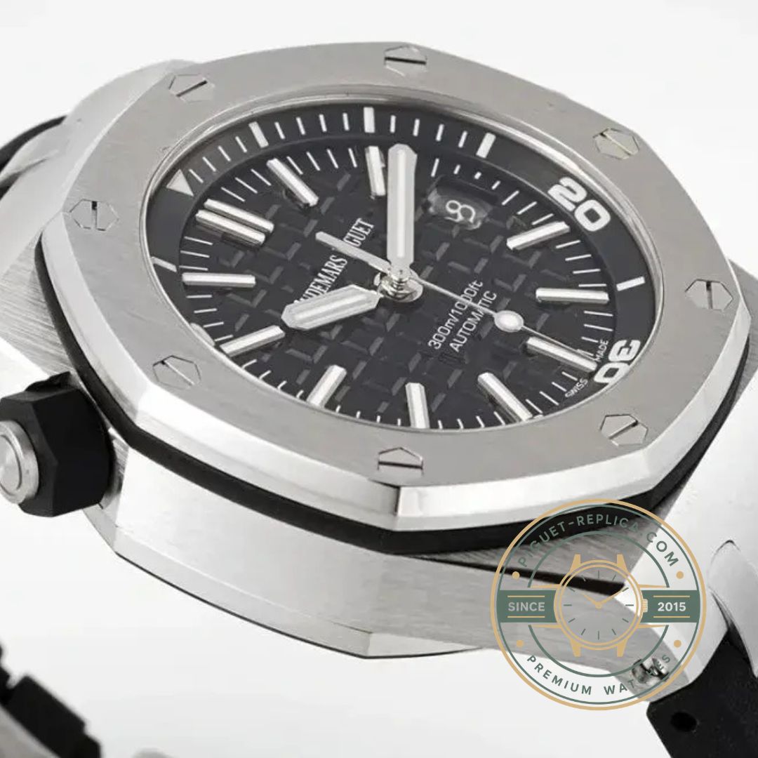 AP watch replica Royal Oak Offshore 42mm black dial model with date display