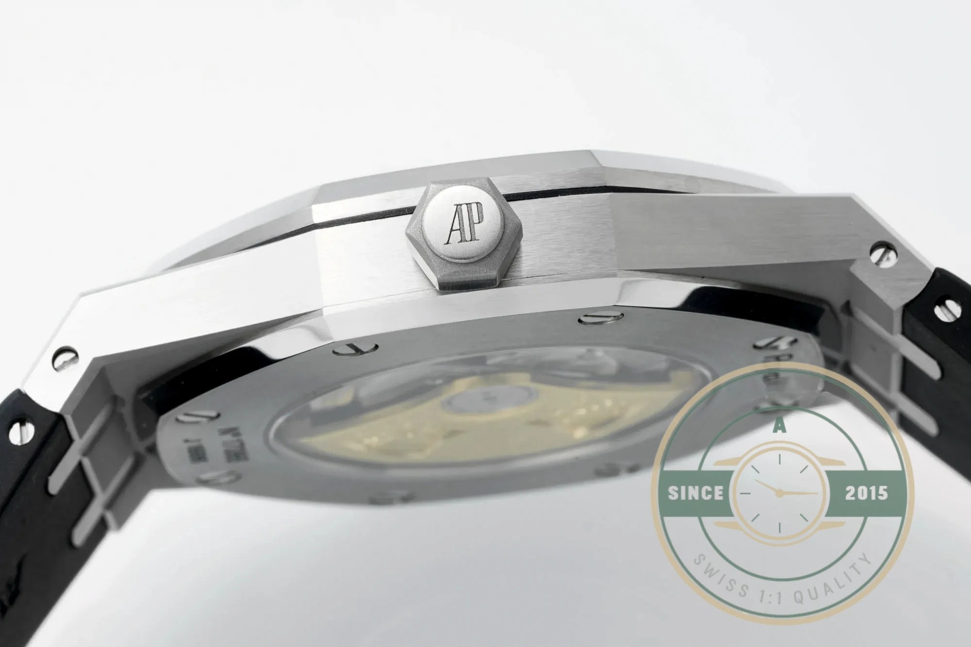 Replica Audemars Piguet Royal Oak White Rubber 15400ST.OO.1220ST.02 high-grade replica watch with white dial