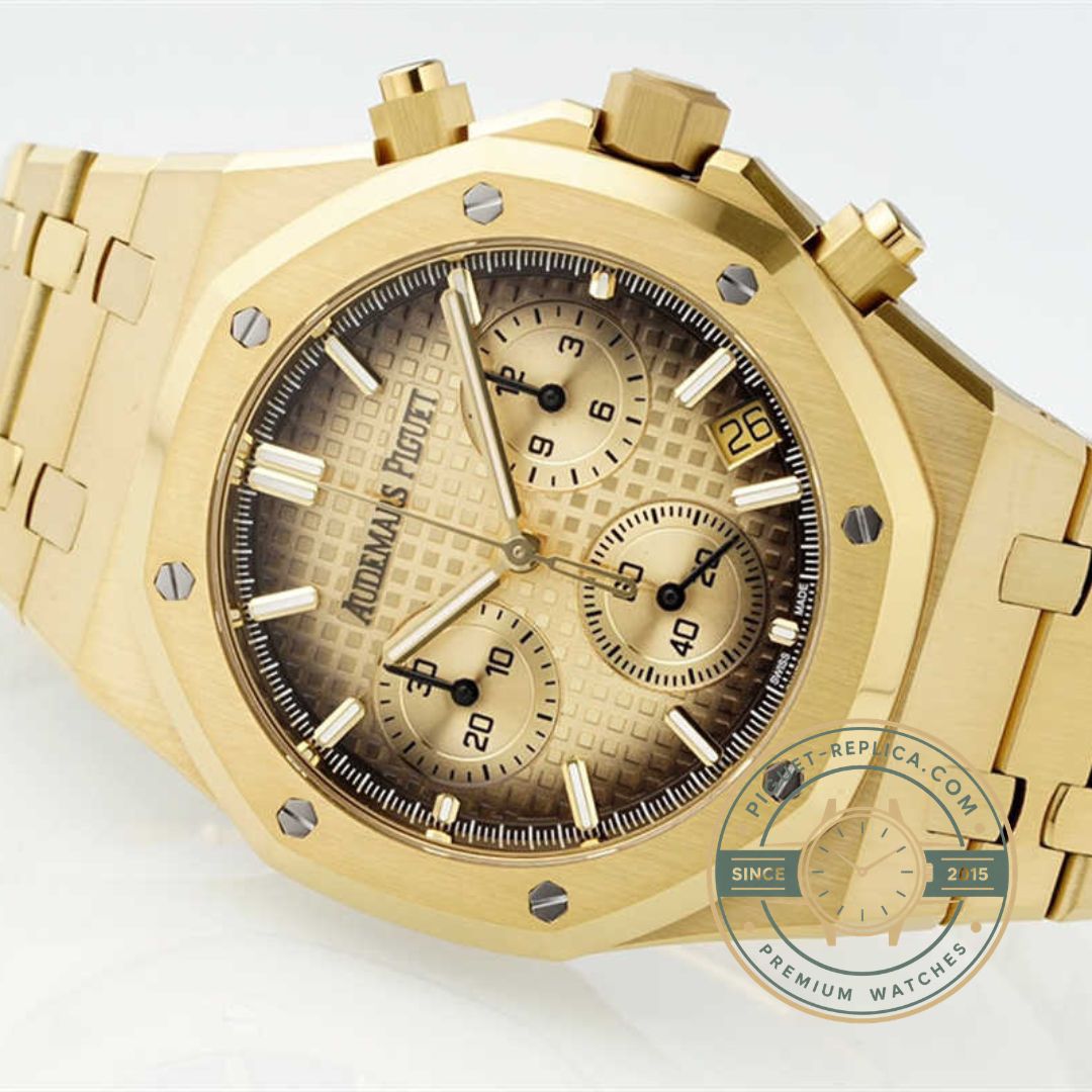 Audemars Piguet replica Royal Oak 26240BA with sapphire crystal and anti-reflective treatment