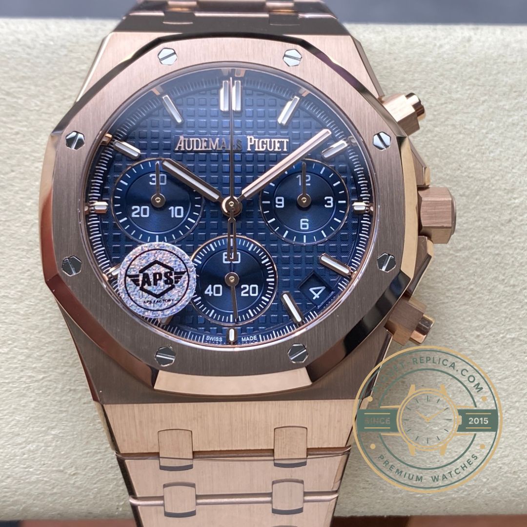AP Royal Oak super clone 26240OR featuring a blue Grande Tapisserie dial and rose gold bezel