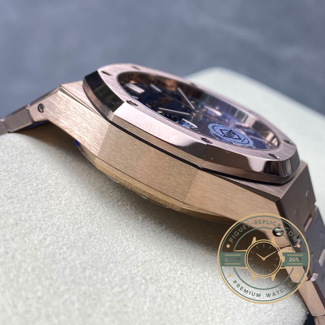 Royal Oak replica 26240OR 41mm with automatic chronograph movement, date display and blue dial